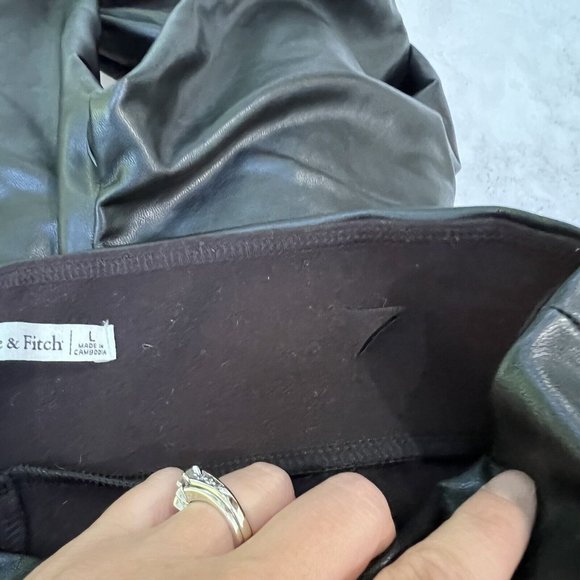 Abercrombie & Fitch Black Faux Leather Leggings Womens Size Large L‎ Shiny - Picture 8 of 10